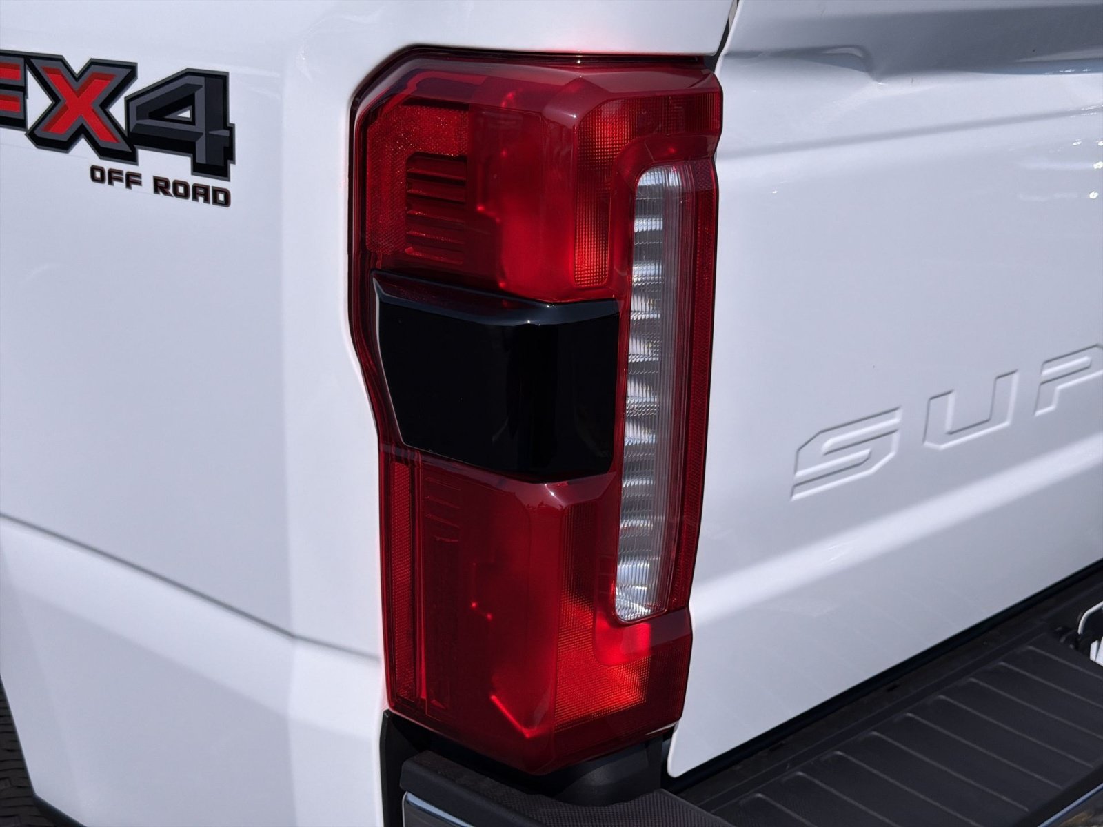New 2026 Ford F250 Lariat w/ Chrome Package AWD/4WD image 17