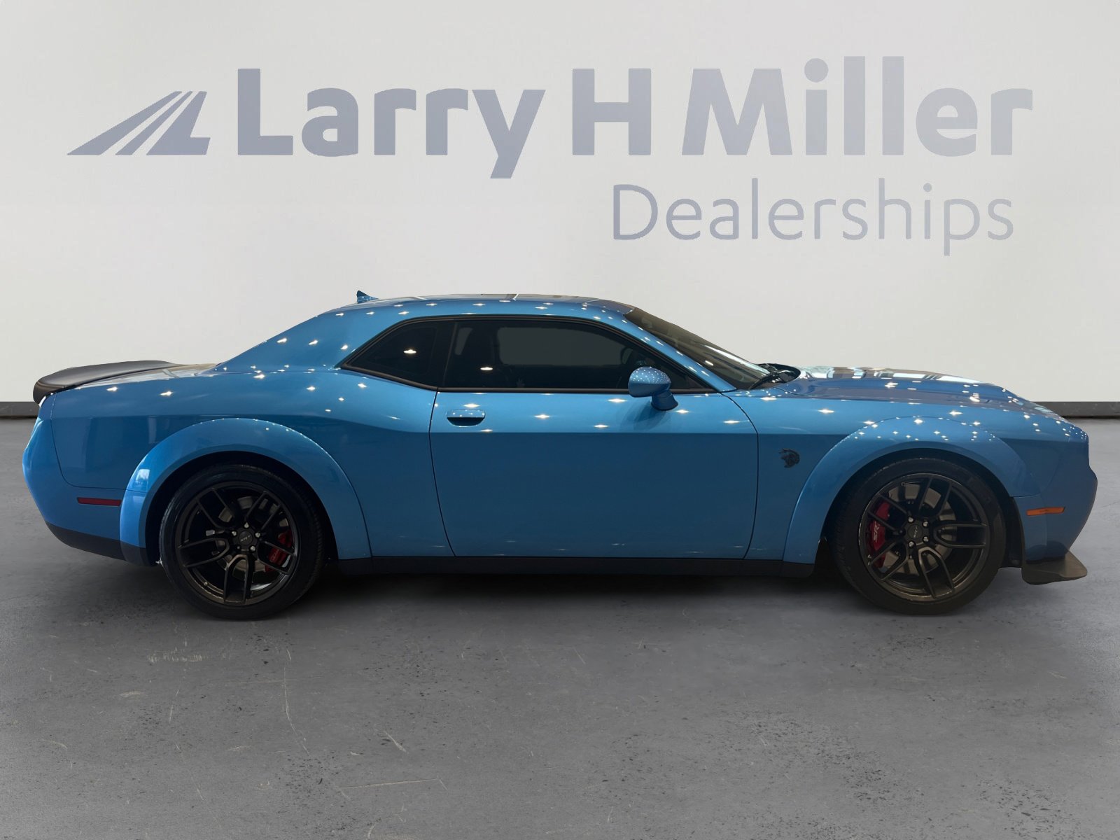 Used 2023 Dodge Challenger SRT Hellcat image 6