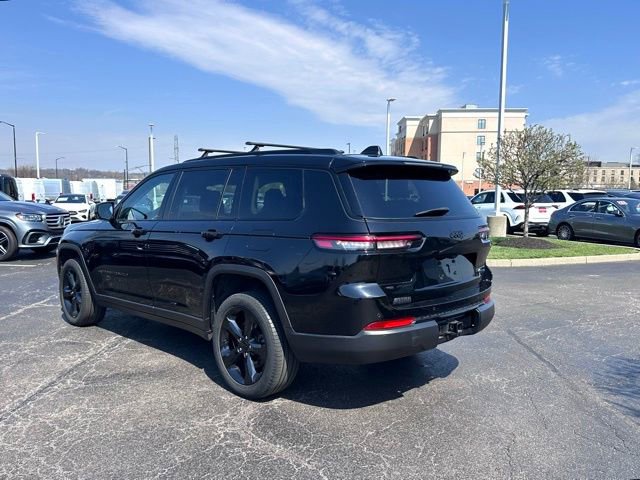 Used 2023 Jeep Grand Cherokee L Limited w/ Black Appearance Package image 6