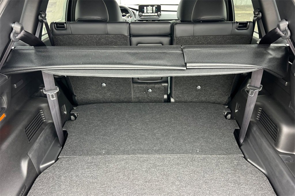 New 2025 Mitsubishi Outlander SE image 16