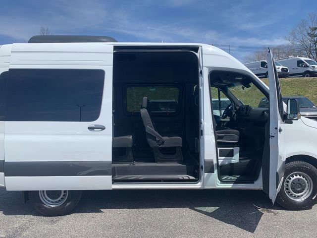 Used 2024 Mercedes-Benz Sprinter 2500 image 12