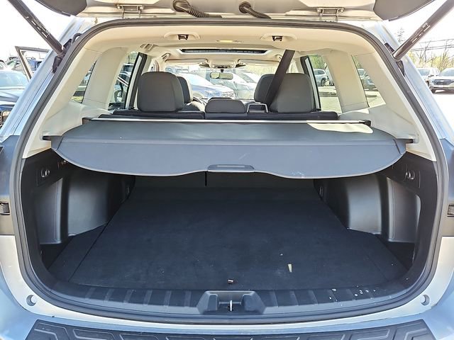 Used 2022 Subaru Forester Premium AWD/4WD image 28
