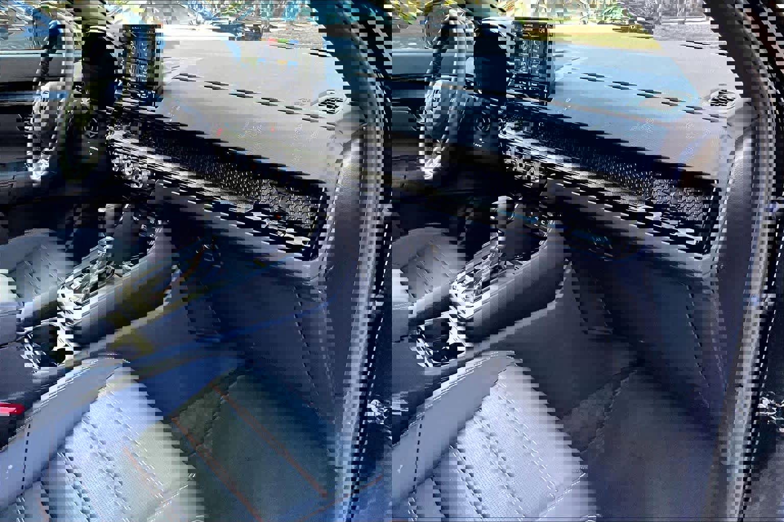 Used 2025 Honda CR-V Sport Touring image 19