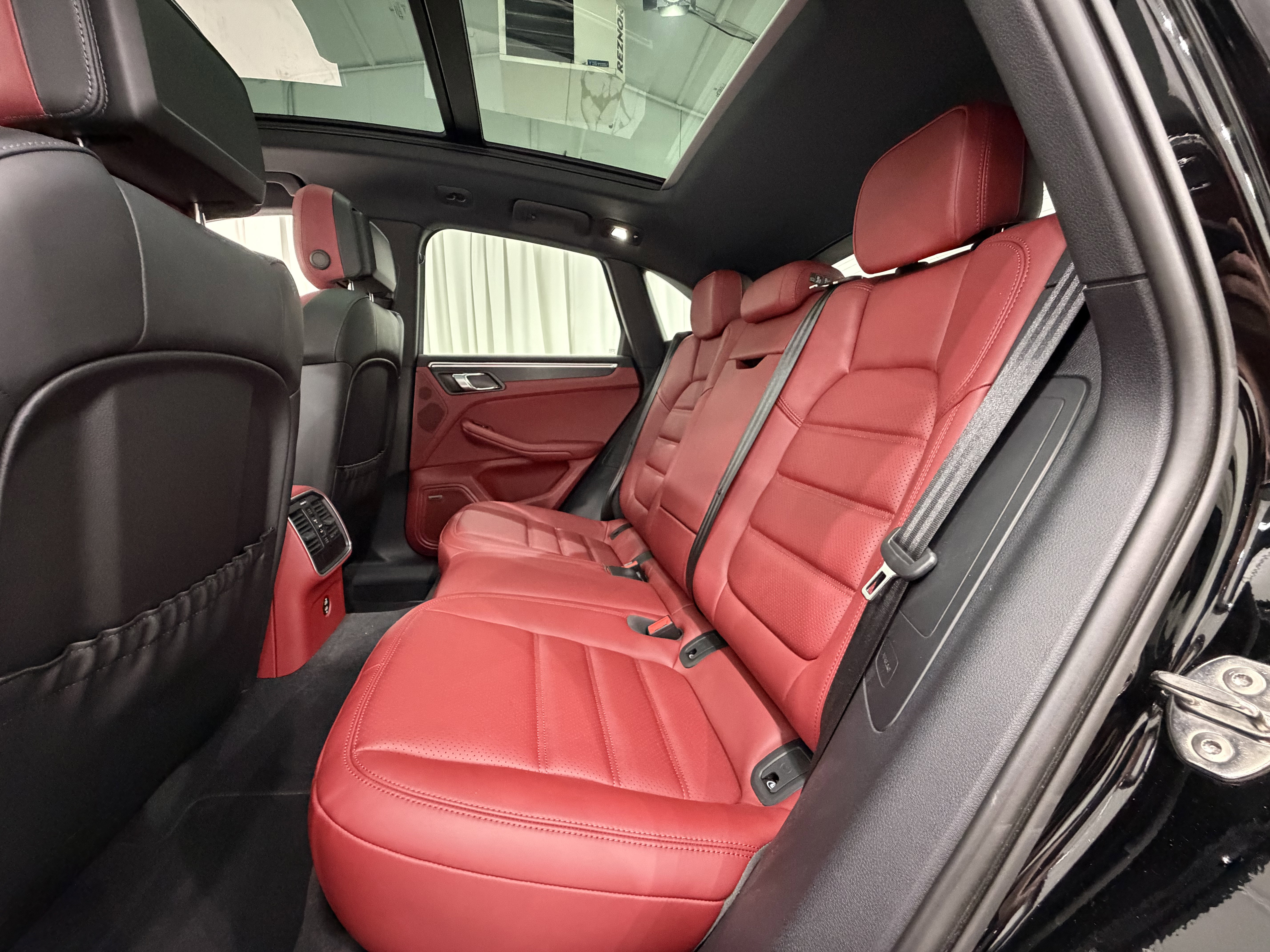 Certified 2024 Porsche Macan GTS image 20