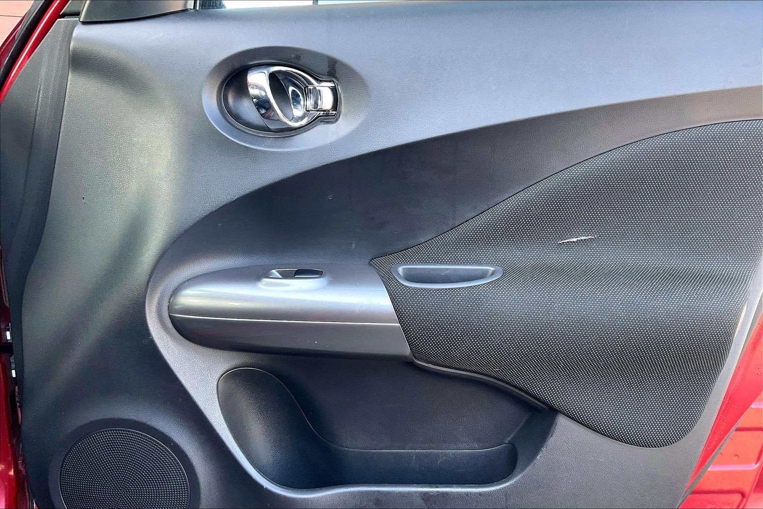 Used 2013 Nissan Juke S image 19