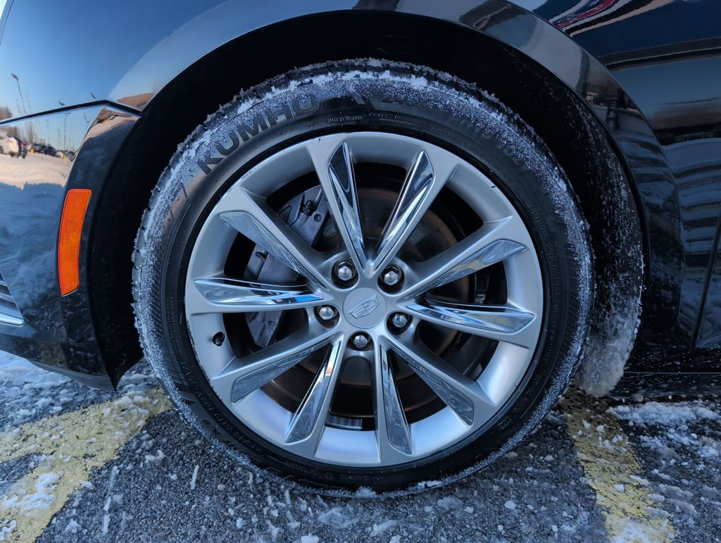 Used 2019 Cadillac XTS image 4