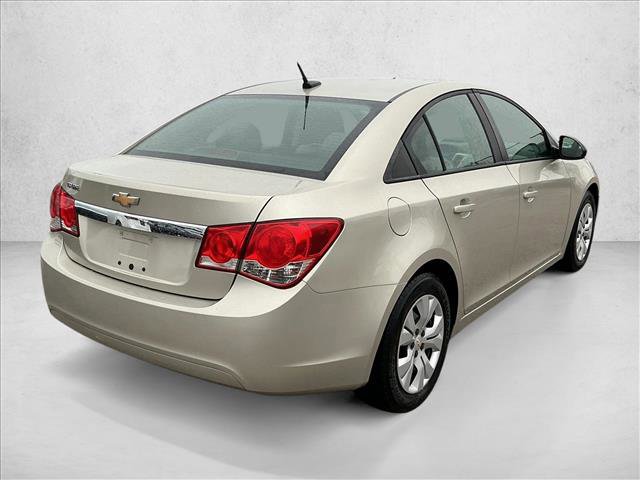 Used 2013 Chevrolet Cruze LS image 5