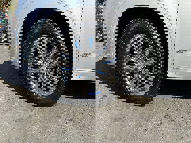 Used 2012 Kia Sorento SX w/ SX Premium Pkg image 9