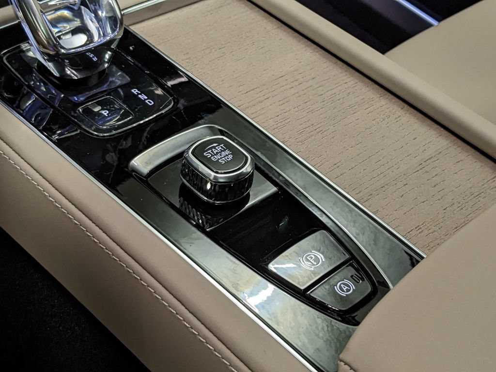 New 2026 Volvo XC90 B5 Plus AWD/4WD image 20
