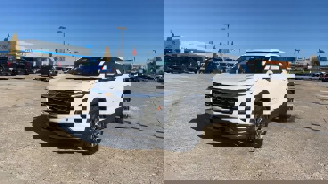 New 2026 Chevrolet Equinox LT image 4