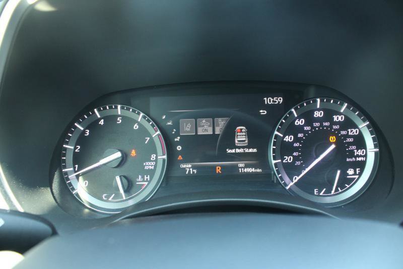 Used 2021 Toyota Highlander XLE FWD image 17