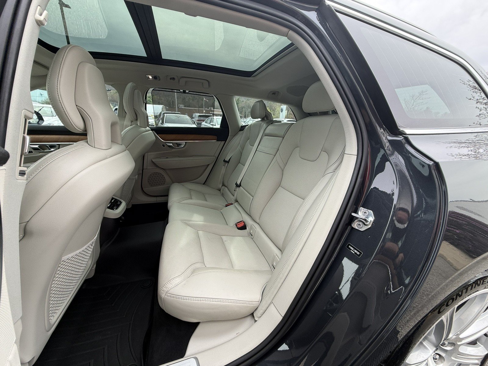 Used 2018 Volvo V90 T5 Inscription FWD image 20
