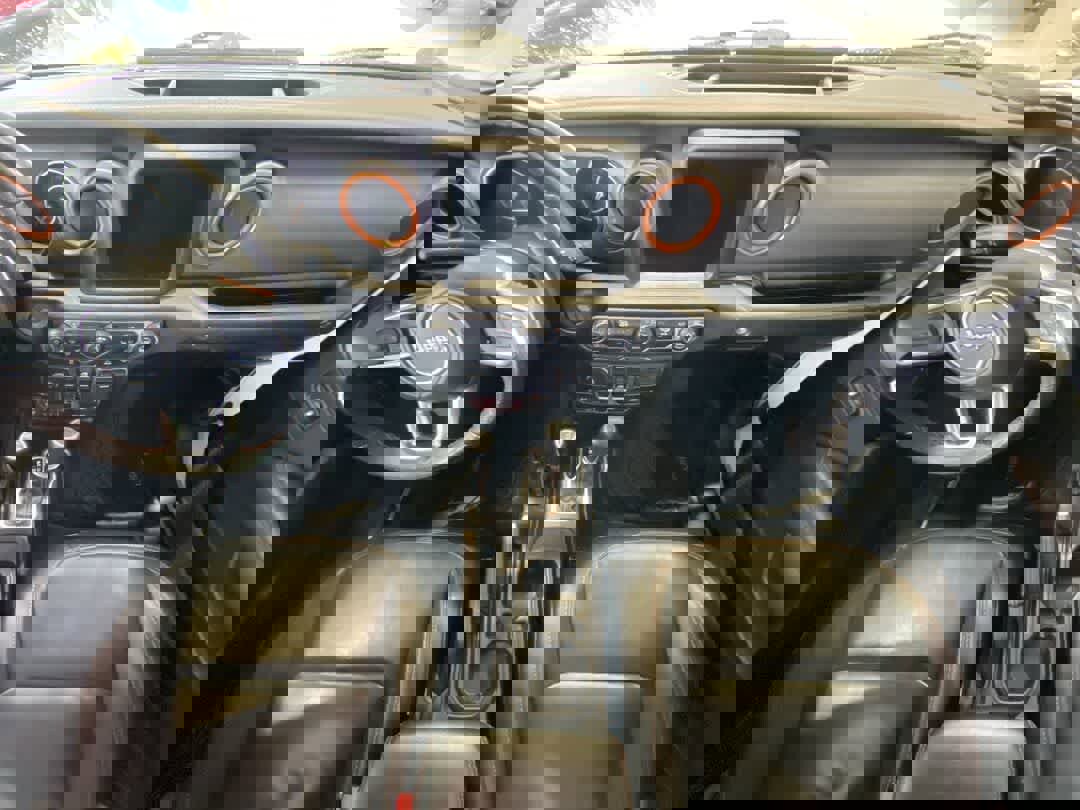 Used 2023 Jeep Gladiator Mojave w/ Cold Weather Group AWD/4WD image 23