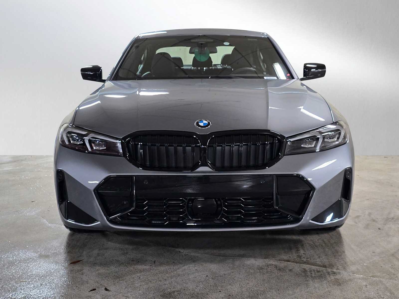 Used 2026 BMW 330i xDrive Sedan w/ M Sport Package AWD/4WD image 8