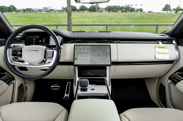 New 2026 Land Rover Range Rover Long Wheelbase Autobiography AWD/4WD image 21