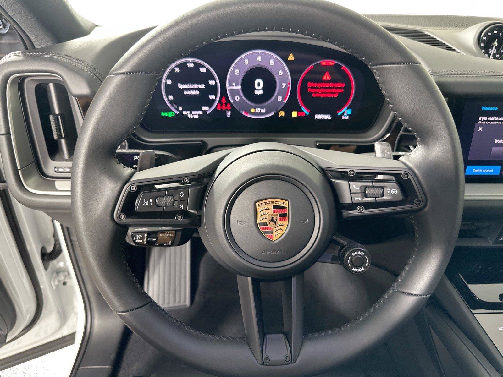 Certified 2025 Porsche Cayenne S AWD/4WD image 18
