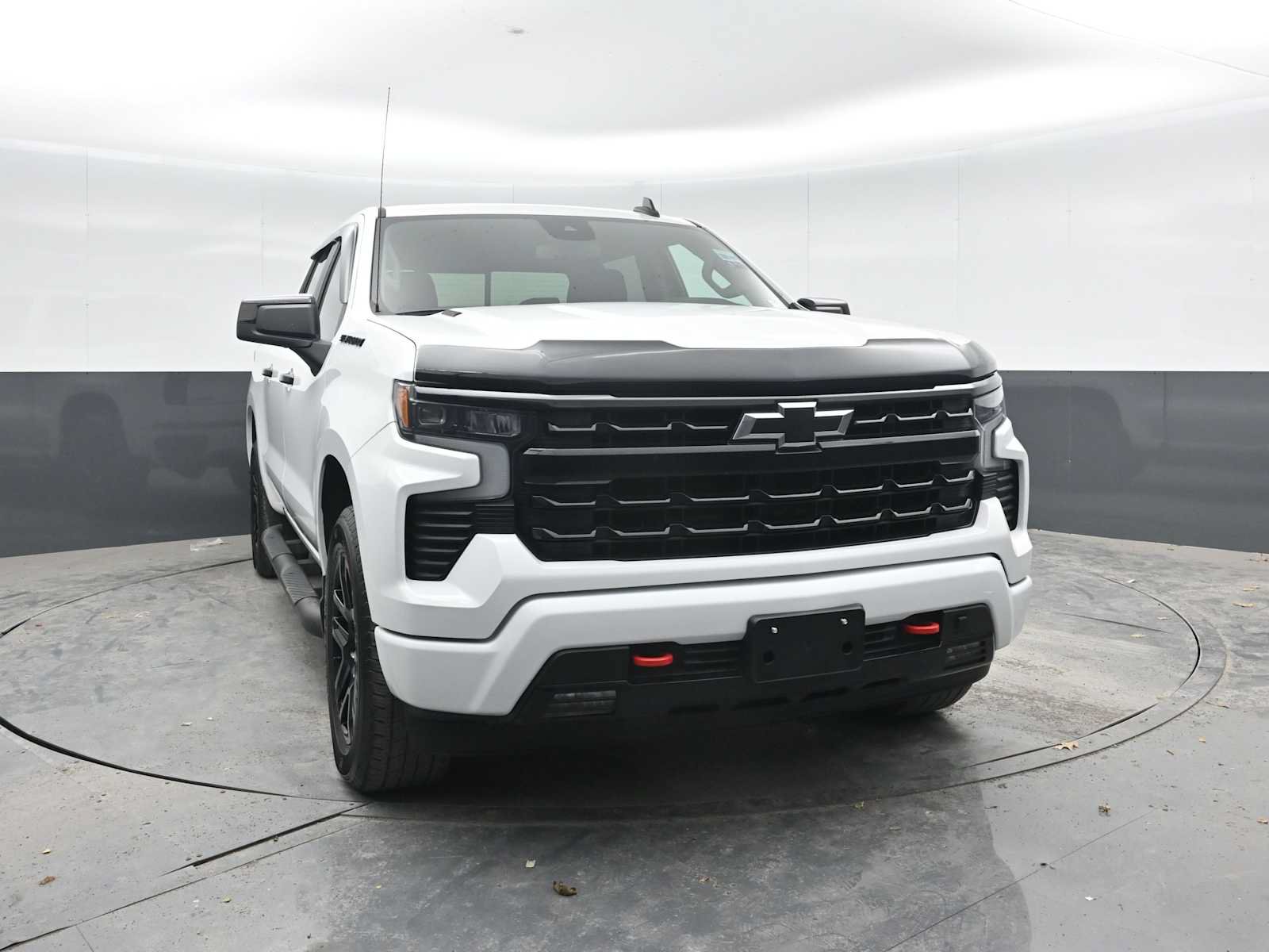 Used 2023 Chevrolet Silverado 1500 RST w/ Redline Edition AWD/4WD image 6