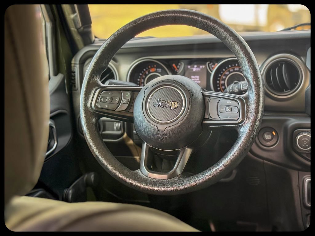 Used 2023 Jeep Wrangler Unlimited Sport AWD/4WD image 22