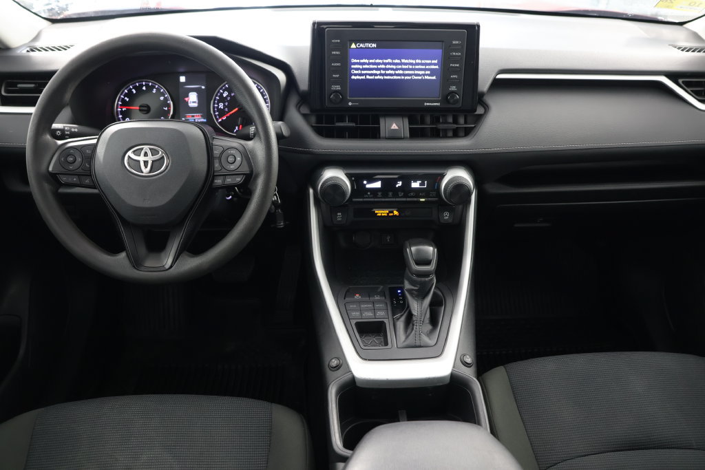 Used 2022 Toyota RAV4 LE AWD/4WD image 2