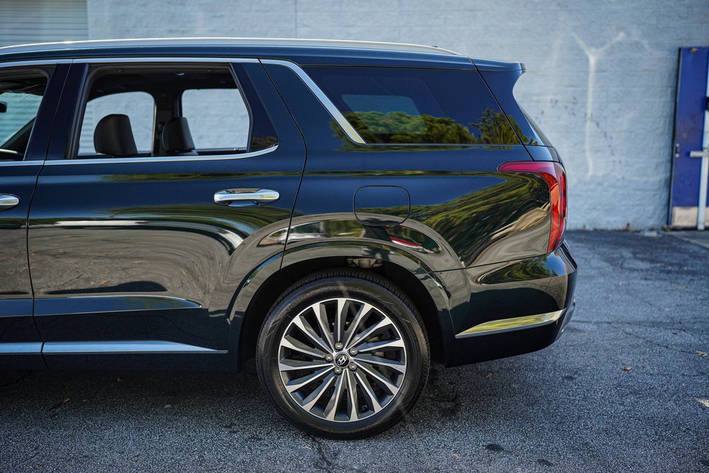 Used 2024 Hyundai Palisade Calligraphy image 11