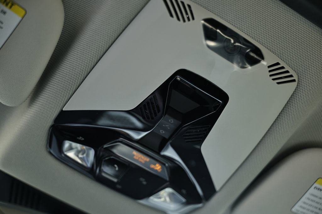 New 2026 MINI Cooper 2-Door Hardtop FWD image 40