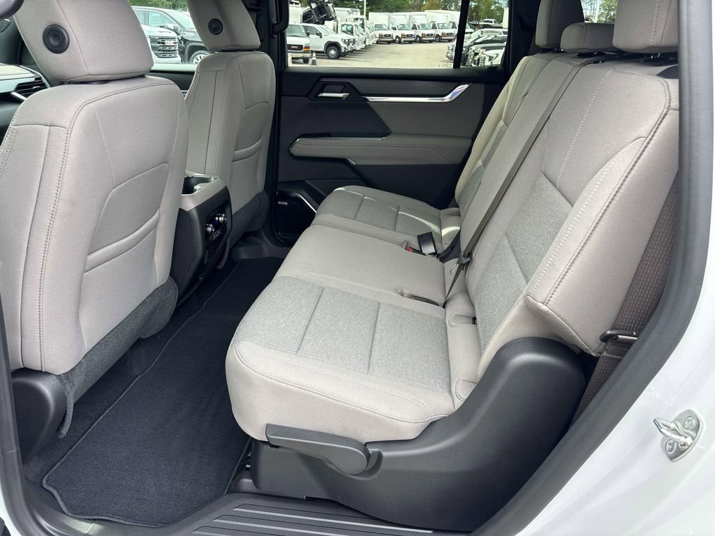 New 2026 GMC Acadia Elevation image 7