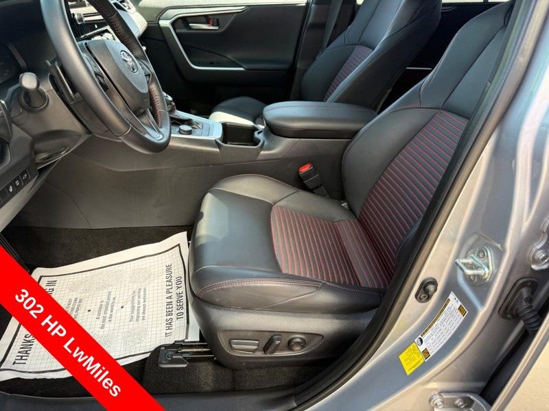 Used 2025 Toyota RAV4 XSE w/ Weather Package AWD/4WD image 29