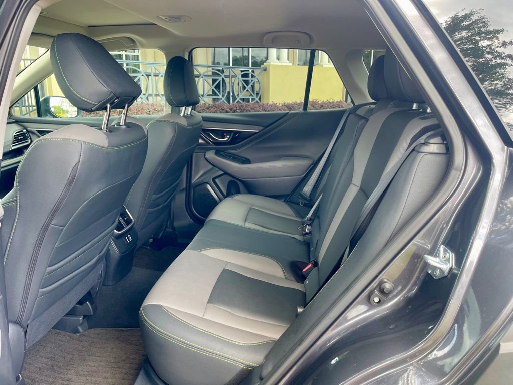 Used 2025 Subaru Outback Onyx Edition image 12