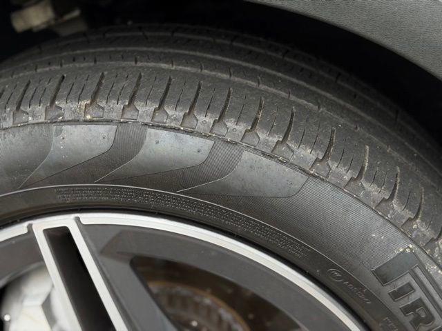Used 2022 Mercedes-Benz GLC 300 4MATIC image 13