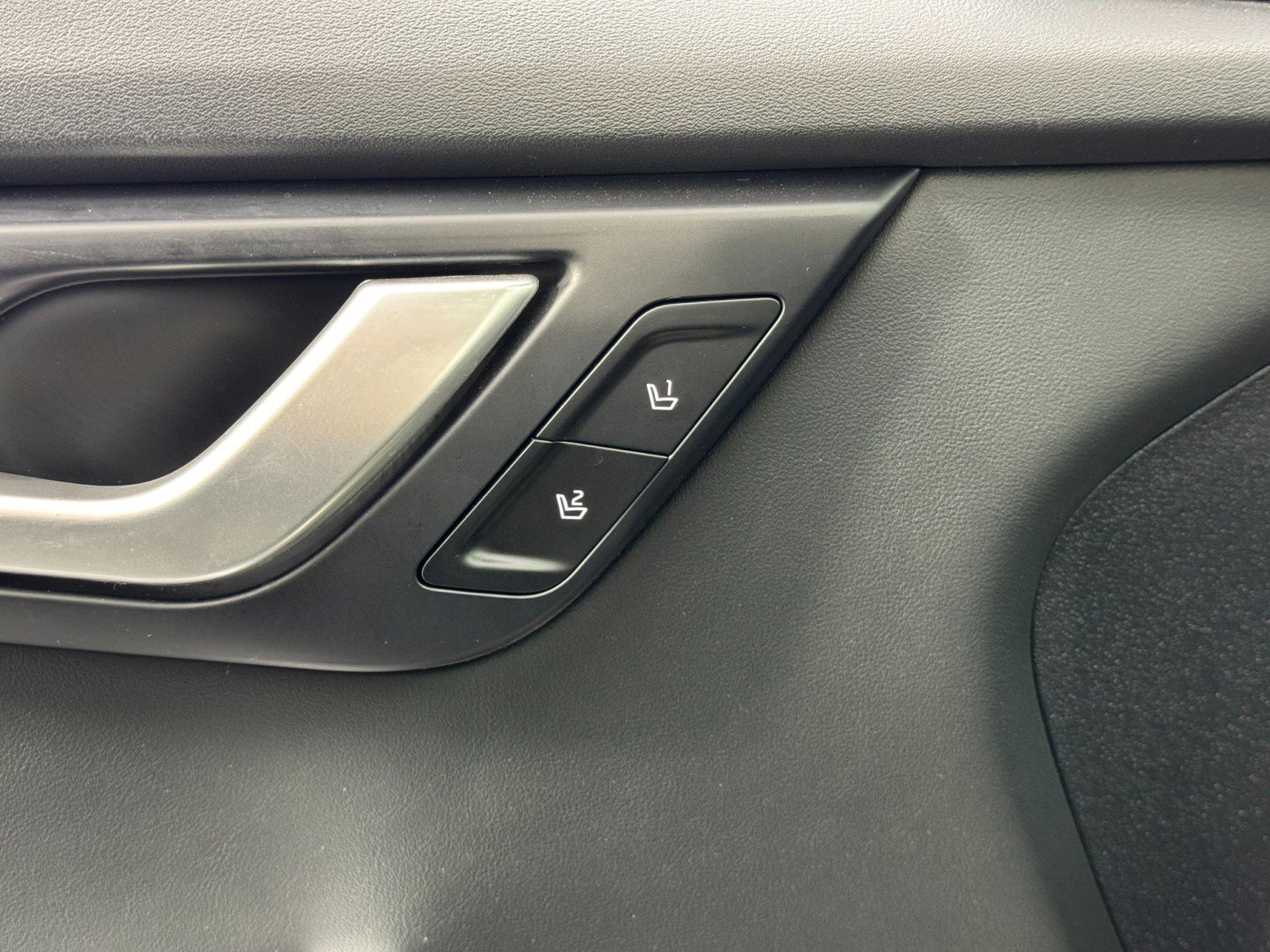 Used 2022 Kia EV6 Wind image 17