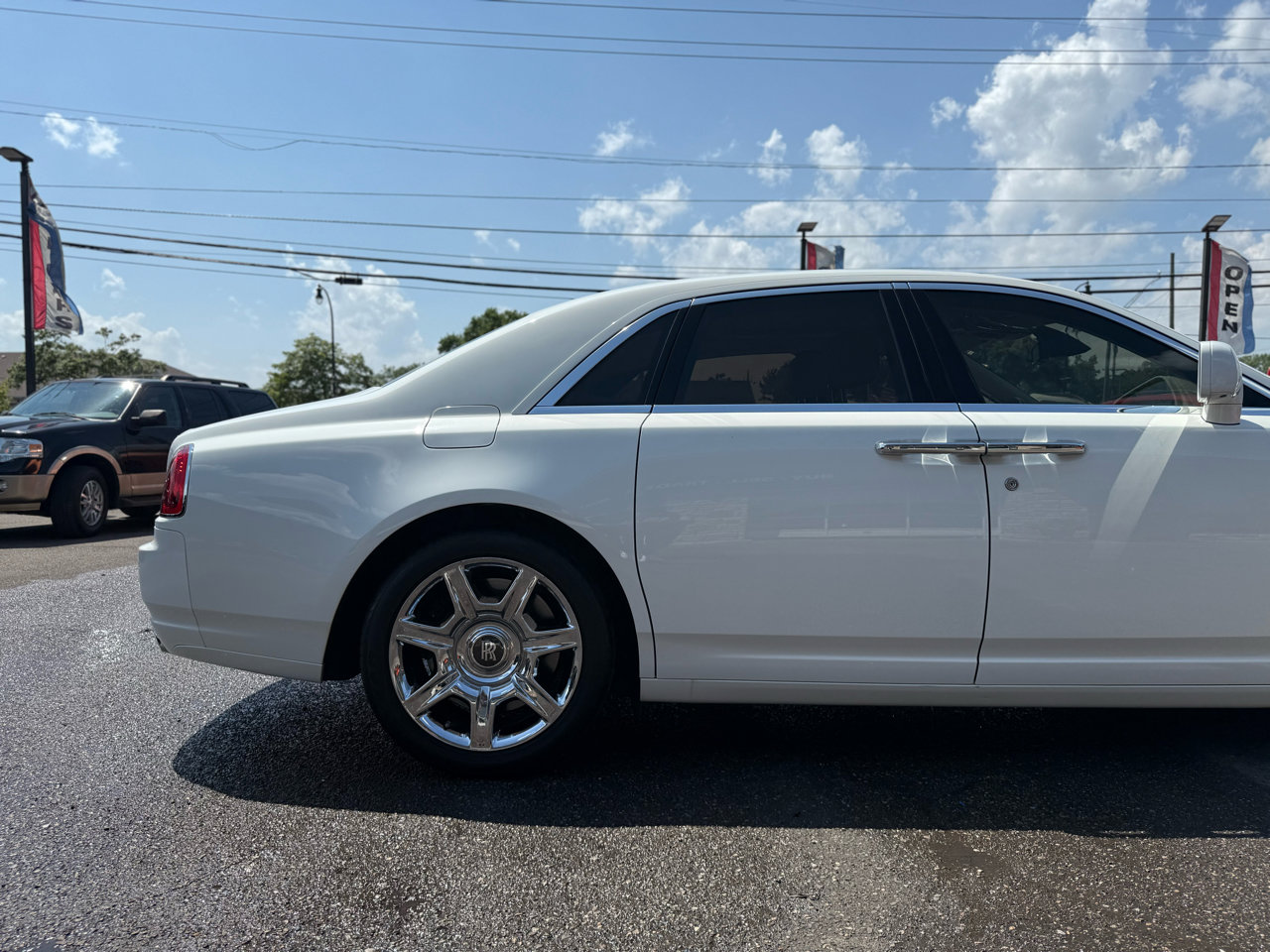 Used 2011 Rolls-Royce Ghost image 14