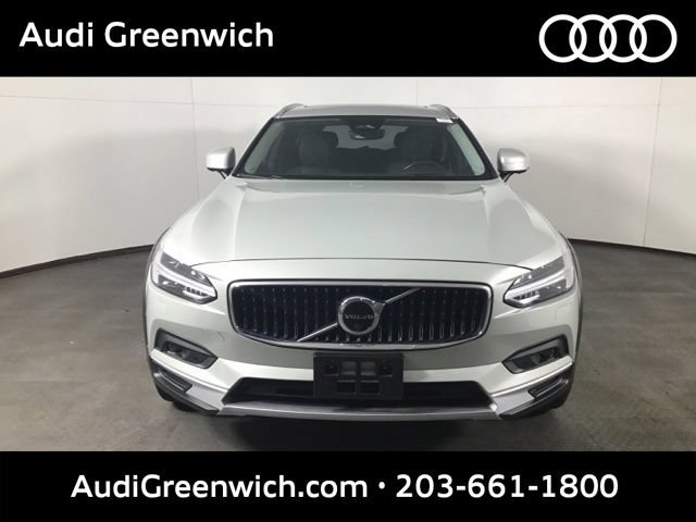 Used 2022 Volvo V90 B6 Cross Country w/ Advanced Package AWD/4WD image 2
