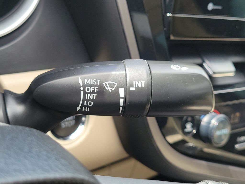 Used 2021 Toyota Camry XLE w/ Navigation Package FWD image 14