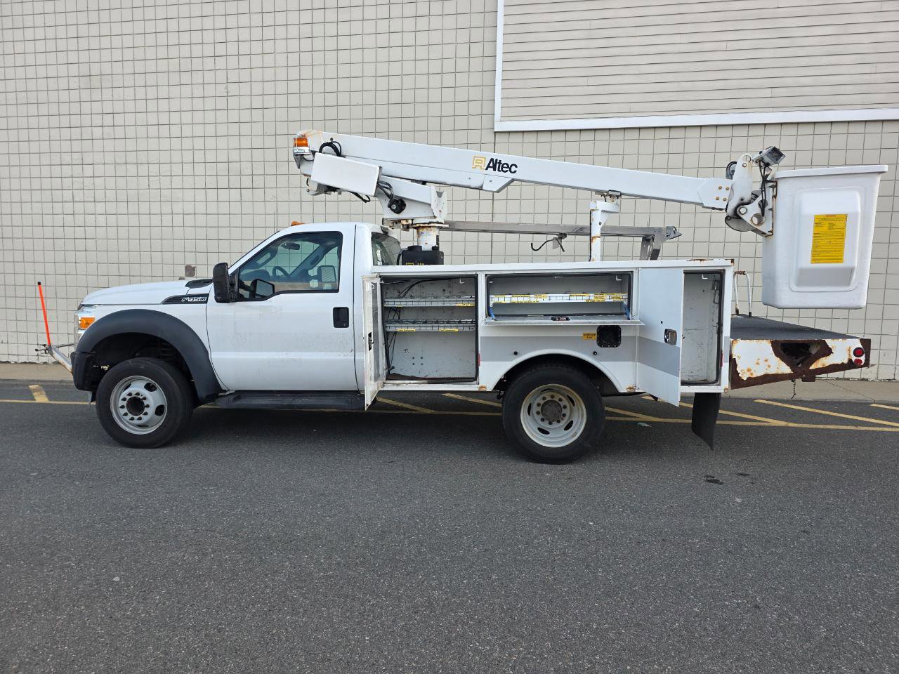 Used 2013 Ford F450 XL w/ Snow Plow Prep Pkg image 8