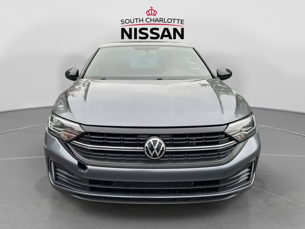 Used 2022 Volkswagen Jetta Sport FWD image 2