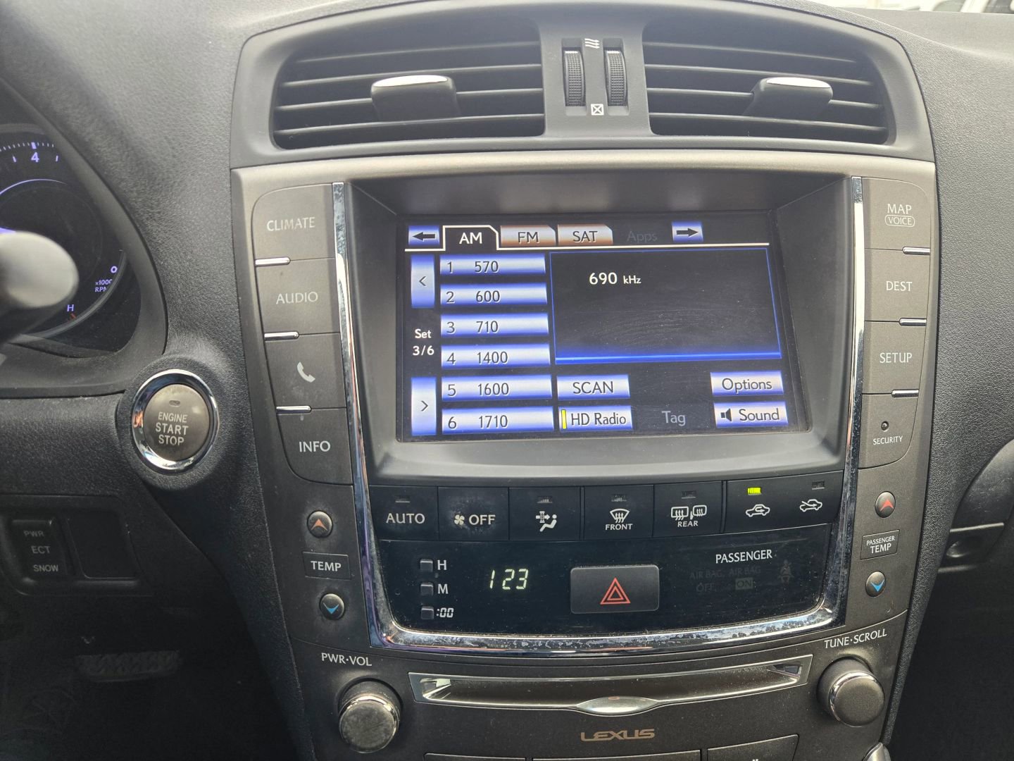 Used 2014 Lexus IS 250C image 21