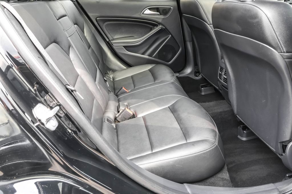 Used 2018 Mercedes-Benz GLA 250 4MATIC image 30
