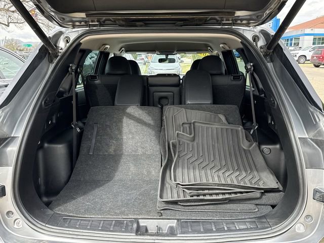 Used 2023 Mitsubishi Outlander SE image 25