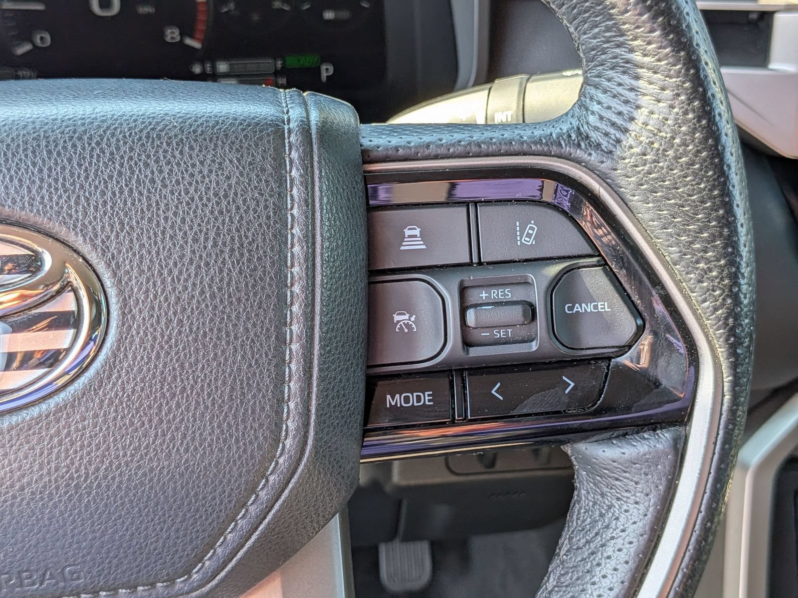 Used 2023 Toyota Tundra Limited w/ Power Package AWD/4WD image 19