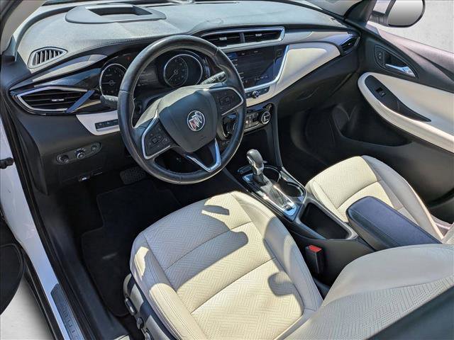 Used 2020 Buick Encore GX Essence w/ Experience Buick Package FWD image 9