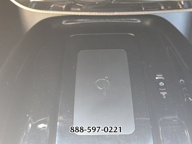 Used 2022 Toyota Prius Prime Limited FWD image 26