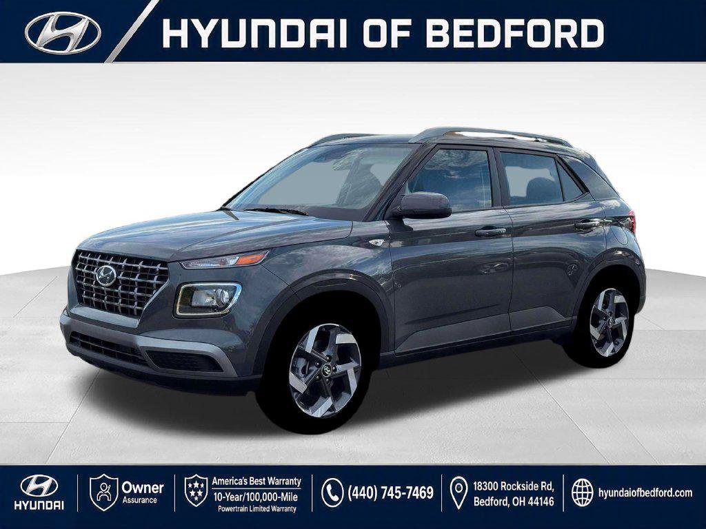 New 2026 Hyundai Venue SEL FWD image 3