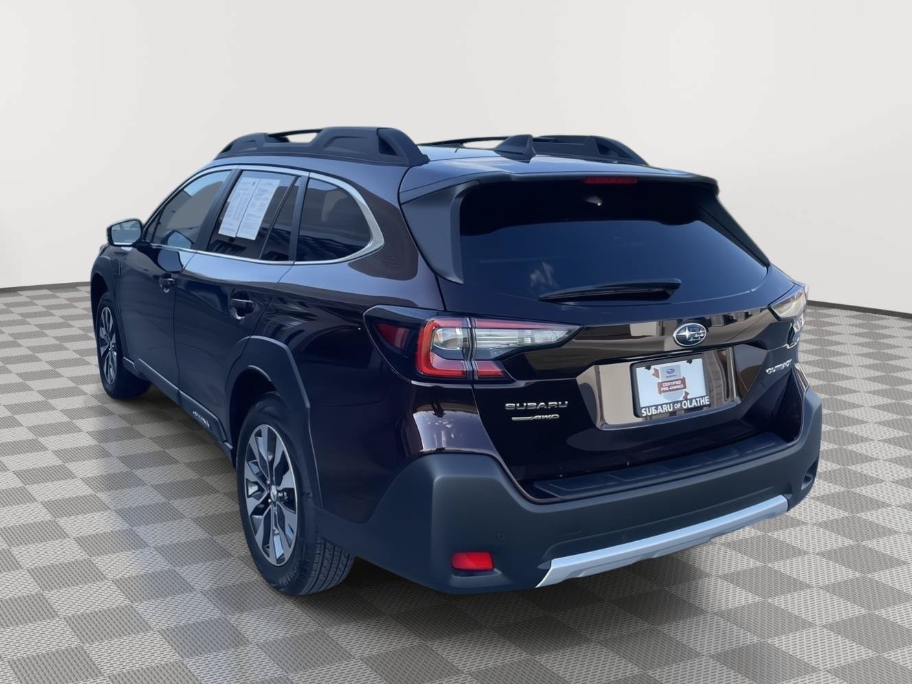 Certified 2024 Subaru Outback Limited AWD/4WD image 13