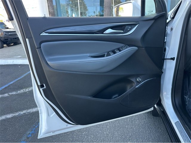 Used 2019 Buick Enclave Essence image 35