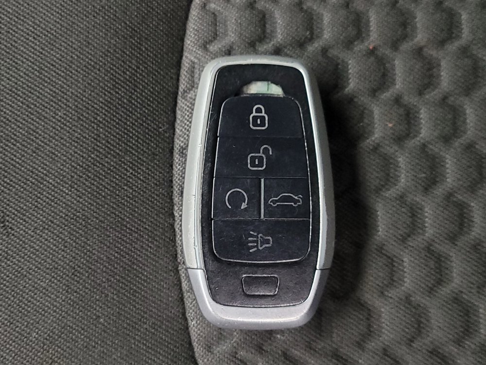 Used 2019 GMC Terrain SLE image 32