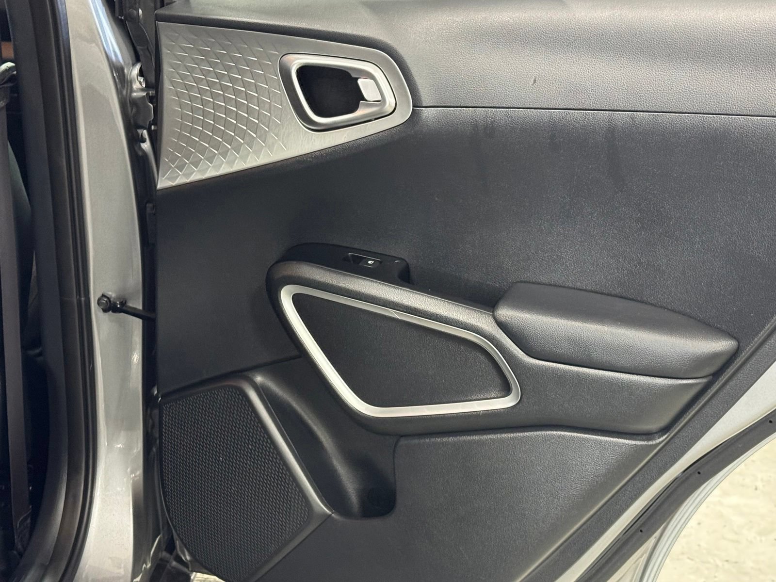 Used 2024 Kia Soul LX w/ Option Group 015 FWD image 44