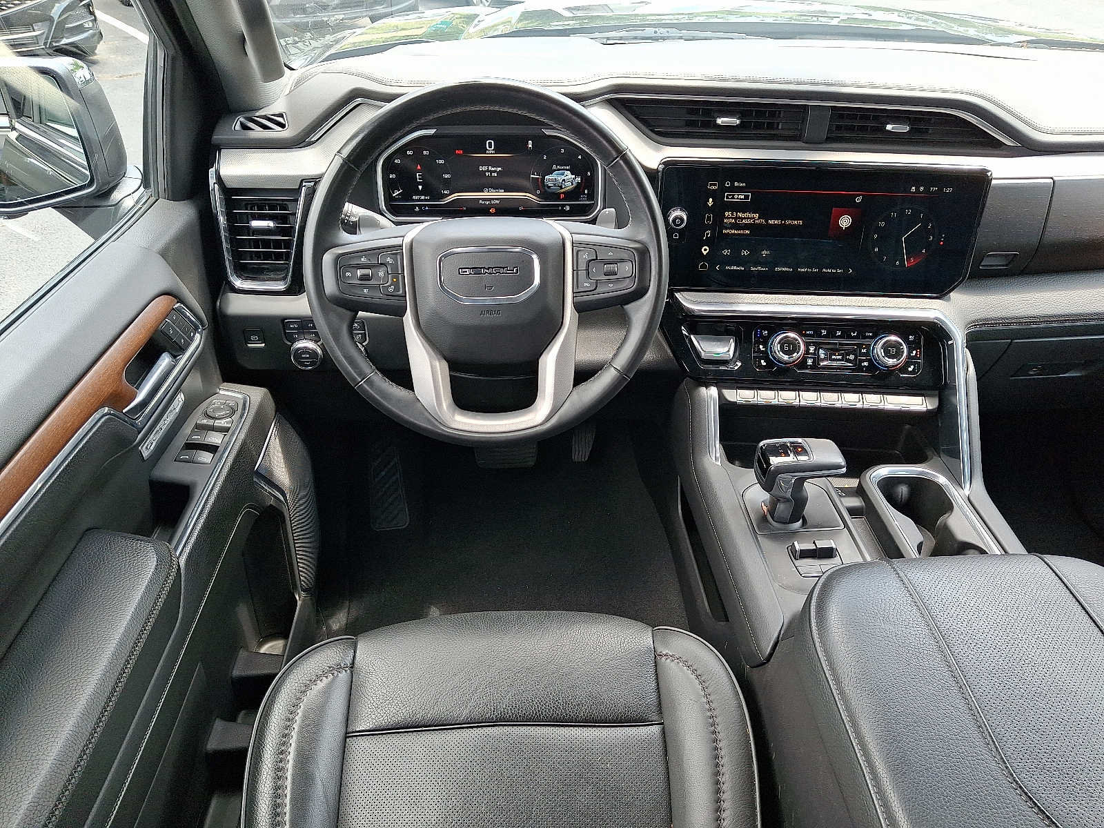 Used 2023 GMC Sierra 1500 Denali AWD/4WD image 11
