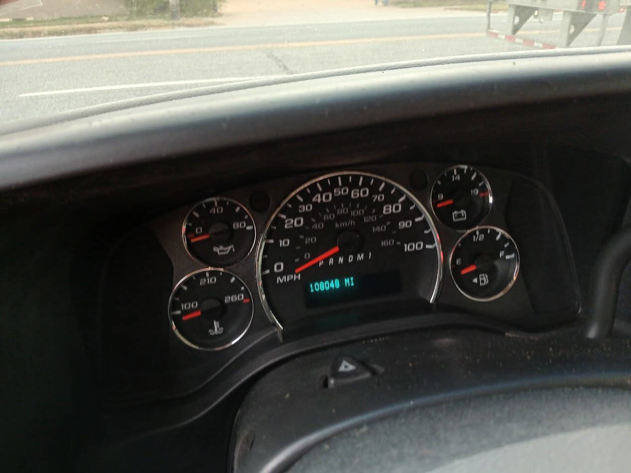 Used 2011 GMC Savana 3500 image 3