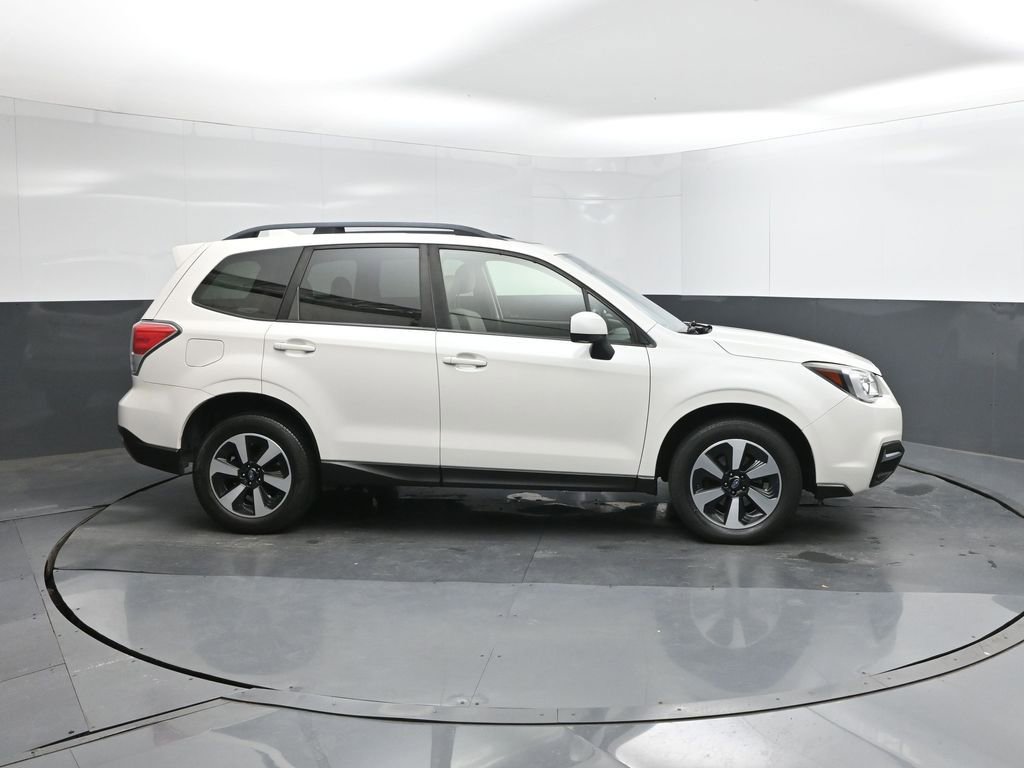 Used 2017 Subaru Forester 2.5i Premium AWD/4WD image 15