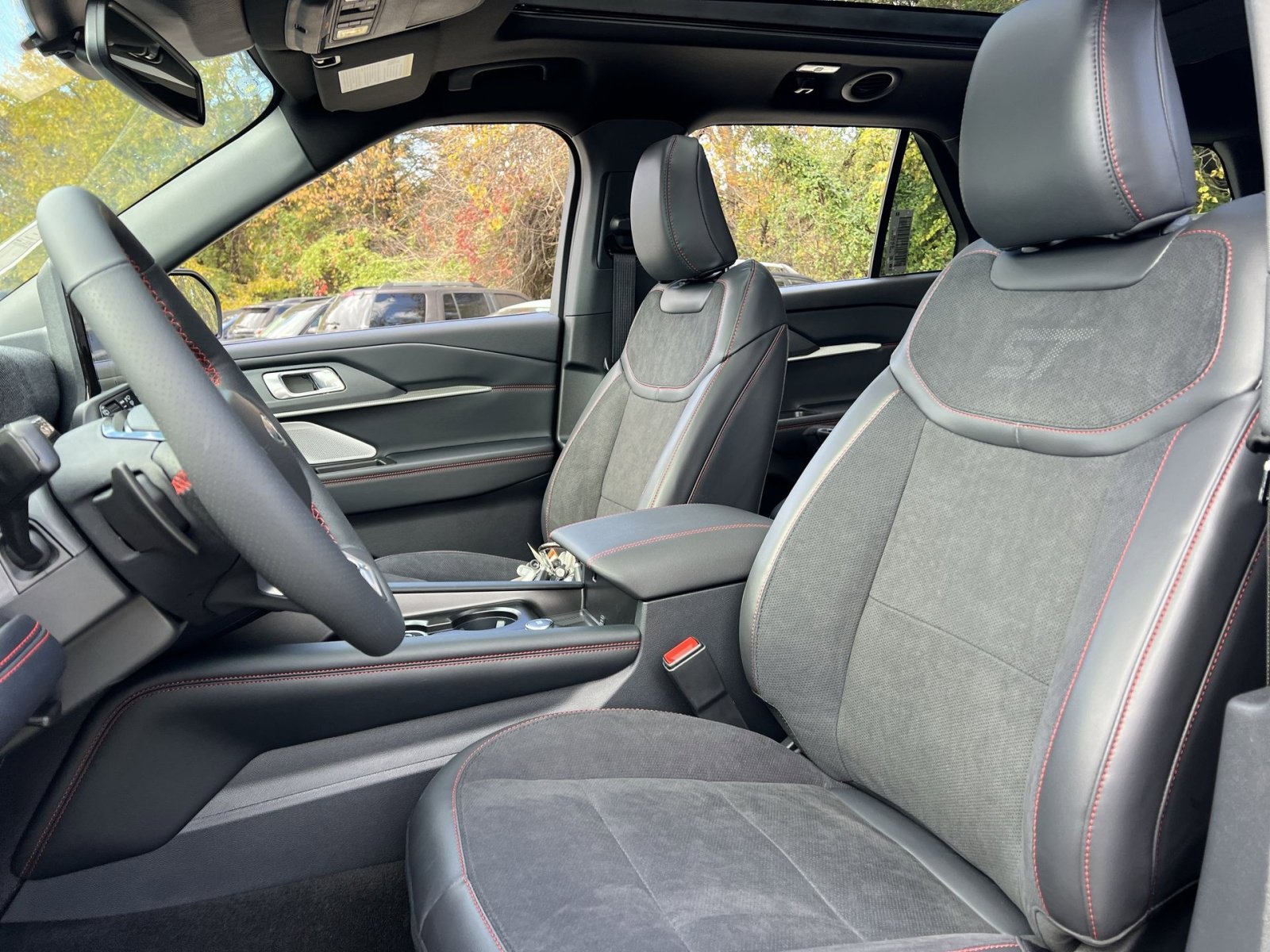 New 2026 Ford Explorer ST w/ Sun And Sound Package image 13